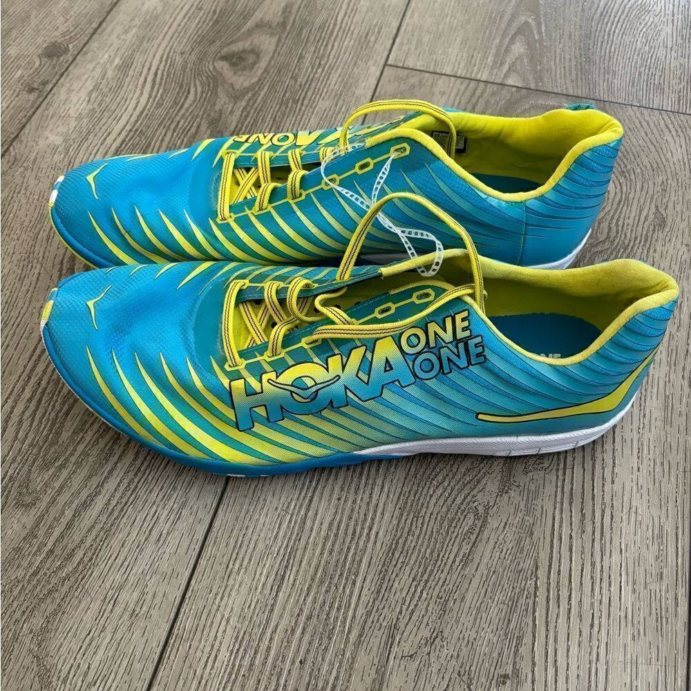 Hoka one one Men’s Evo XC spike track shoes NWOT